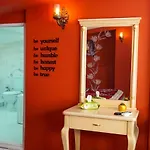 Galata Design فندق